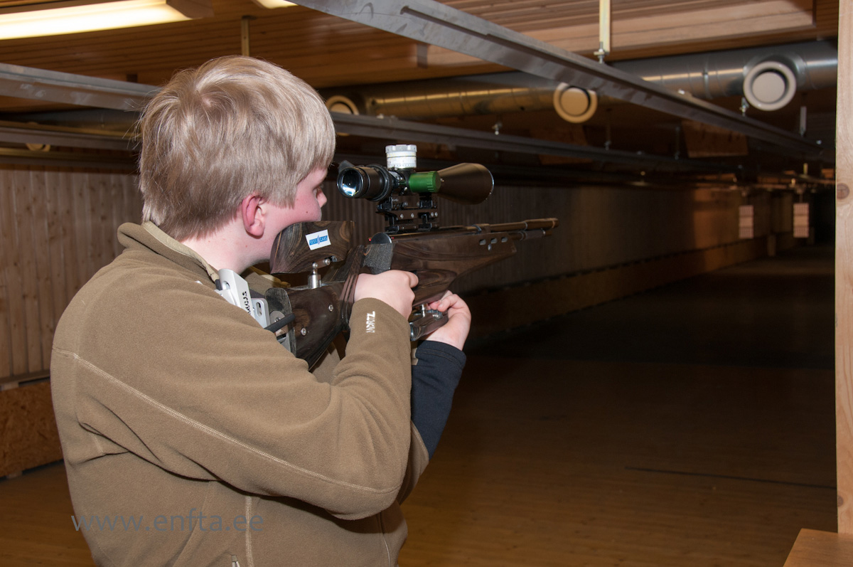 Kirstjan Köösel - Weihrauch HW 97 K, Nikko Stirling Diamond 10-50x60